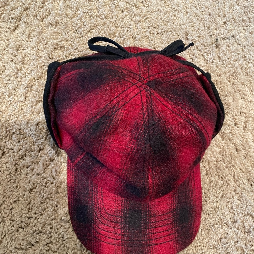 Good fellow & Co red and black plaid hat